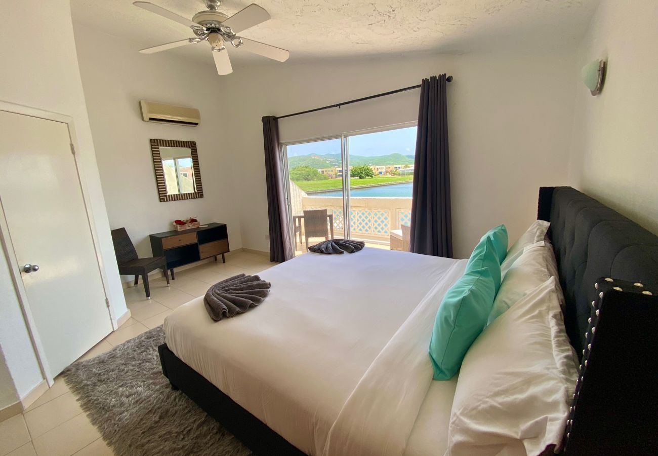 Villa in Jolly Harbour - Villa 403 F