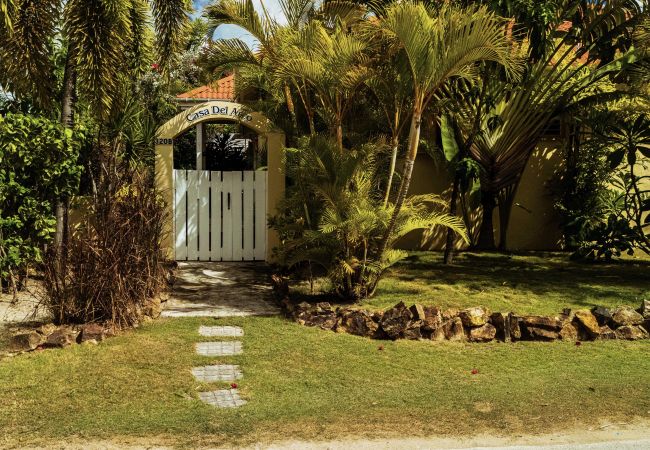 Villa in Jolly Harbour - Casa Del Arco Villa in Jolly Harbour - Casa Del Arco