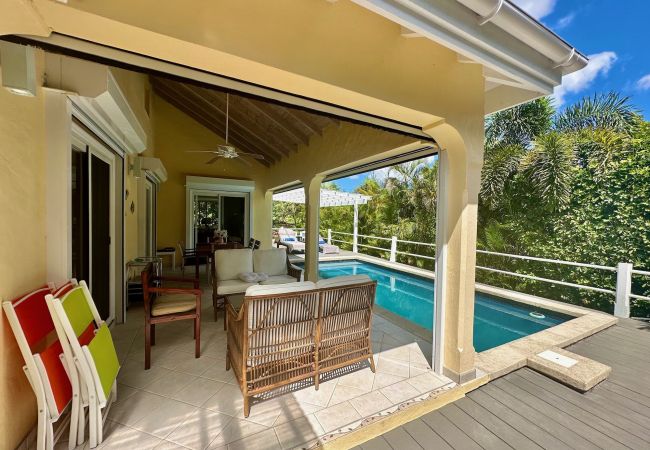 Villa in Jolly Harbour - Casa Del Arco Villa in Jolly Harbour - Casa Del Arco