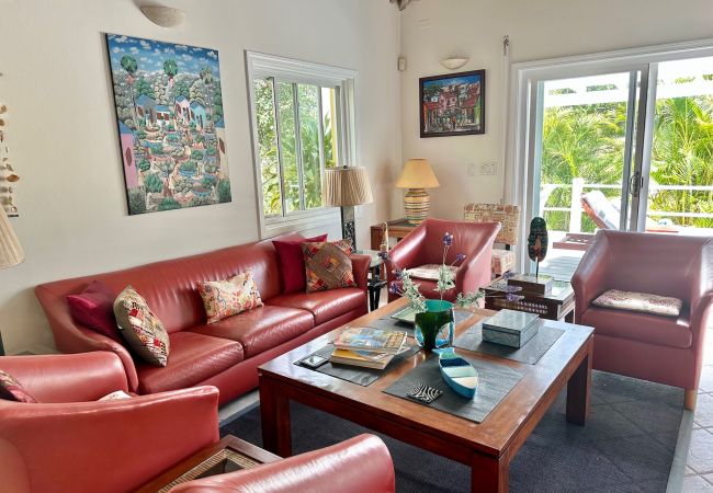 Villa in Jolly Harbour - Casa Del Arco Villa in Jolly Harbour - Casa Del Arco