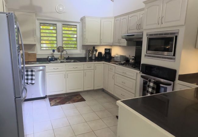 Villa in Jolly Harbour - Casa Del Arco Villa in Jolly Harbour - Casa Del Arco