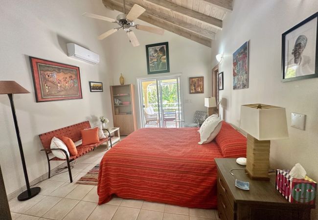 Villa in Jolly Harbour - Casa Del Arco Villa in Jolly Harbour - Casa Del Arco