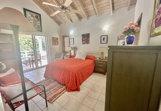 Villa in Jolly Harbour - Casa Del Arco Villa in Jolly Harbour - Casa Del Arco