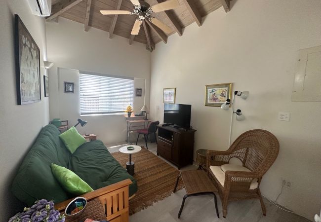 Villa in Jolly Harbour - Casa Del Arco Villa in Jolly Harbour - Casa Del Arco