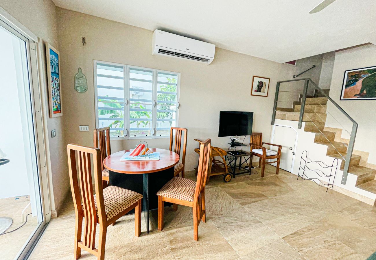 Villa Rental Antigua, dining room, waterfront views at Jolly Harbour