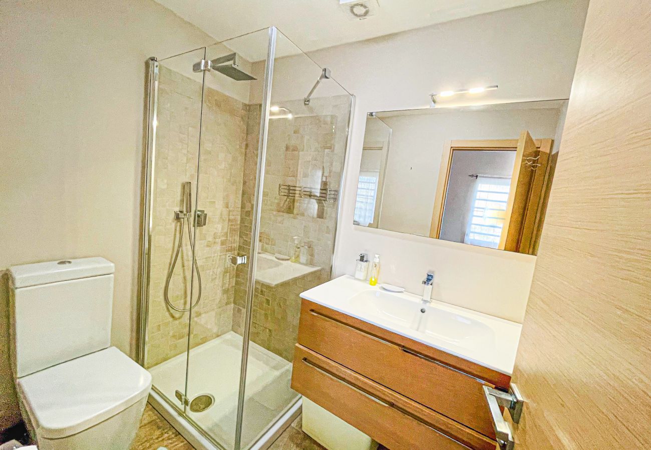 Floating Vanity, spacious bathroom at Jolly Harbour villa rentals