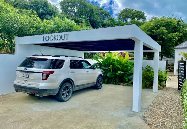 Villa in Jolly Harbour - Exceptional Hillside Haven Villa in Jolly Harbour - Exceptional Hillside Haven