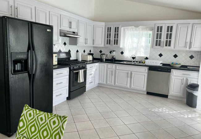 Villa in Jolly Harbour - Fabulous Caribbean Retreat Villa in Jolly Harbour - Fabulous Caribbean Retreat