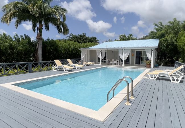 Villa/Dettached house in Jolly Harbour - Comfortable Four Bedroom Spacious Villa With Private Pool 