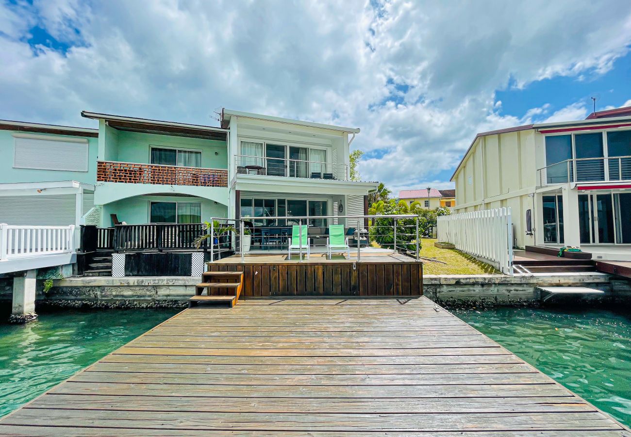 Beautiful views, Alfresco dining, shaded verandah at Jolly Harbour villa rentals, Antigua 