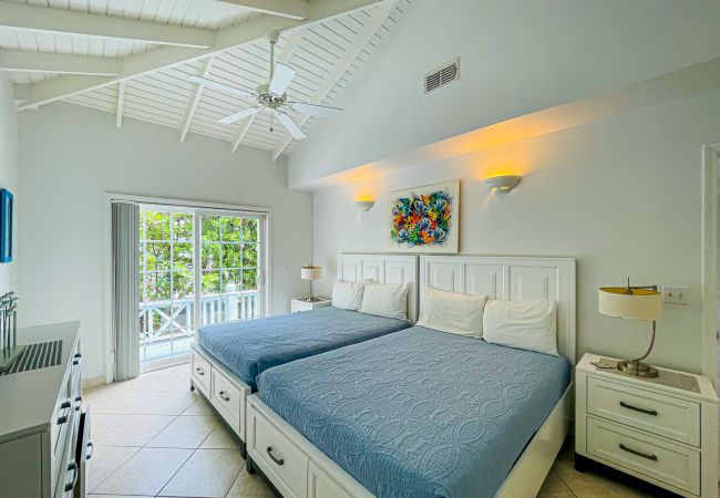 Villa in Jolly Harbour - Stylish Spacious Luxury  Villa in Jolly Harbour - Stylish Spacious Luxury