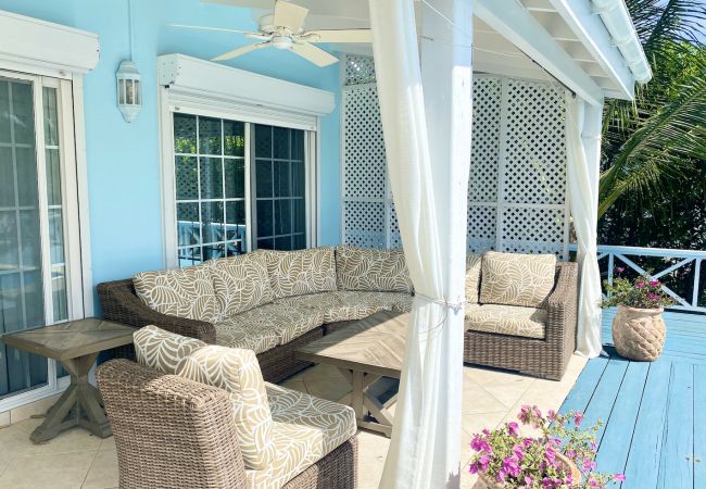 Villa in Jolly Harbour - Stylish Spacious Luxury  Villa in Jolly Harbour - Stylish Spacious Luxury