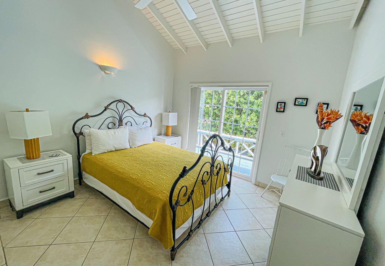 Villa in Jolly Harbour - Stylish Four Bedroom Villa Perfect for Family Holidays 