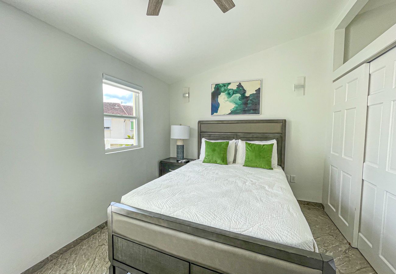 Townhouse in Jolly Harbour - Exceptional Two Bedroom Waterfront Villa 