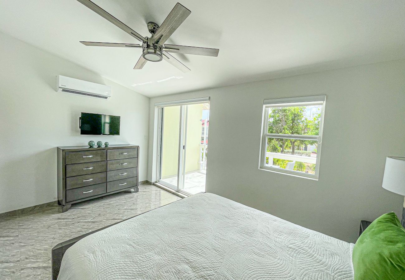 Townhouse in Jolly Harbour - Exceptional Two Bedroom Waterfront Villa 
