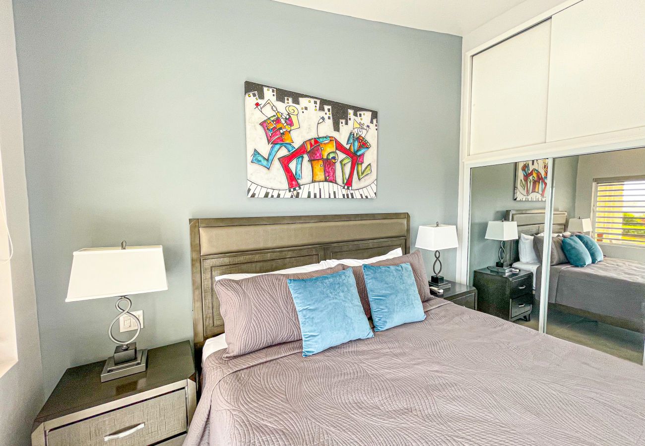 Townhouse in Jolly Harbour - Modern Bright Two Bedroom Villa on the Waterfront at Jolly Harbour