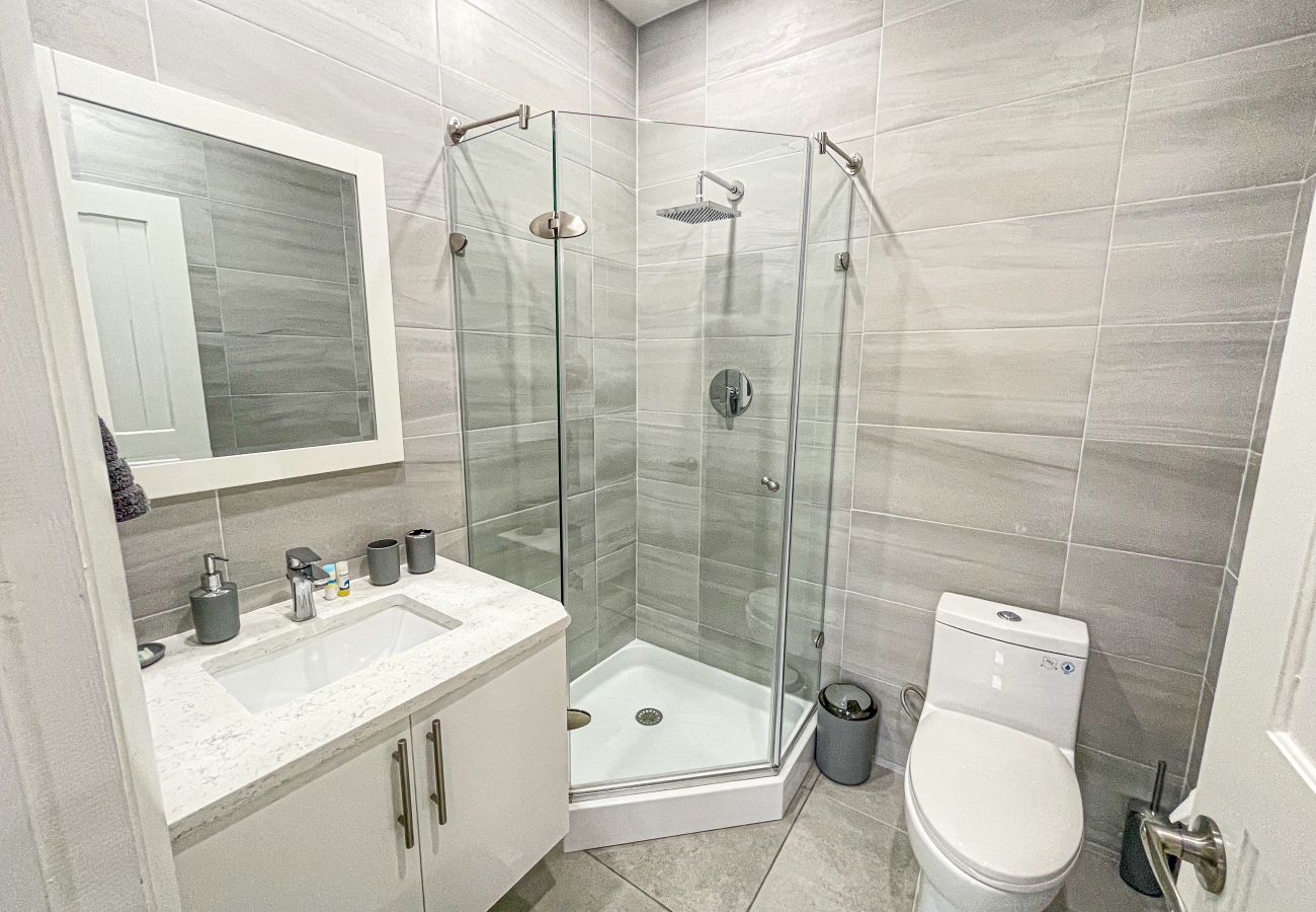 Townhouse in Jolly Harbour - Modern Bright Two Bedroom Villa on the Waterfront at Jolly Harbour