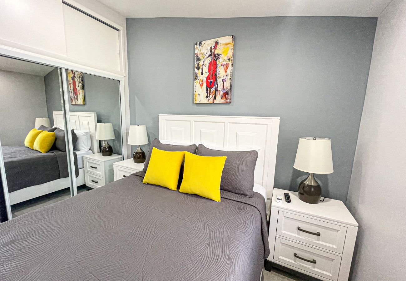 Townhouse in Jolly Harbour - Modern Bright Two Bedroom Villa on the Waterfront at Jolly Harbour