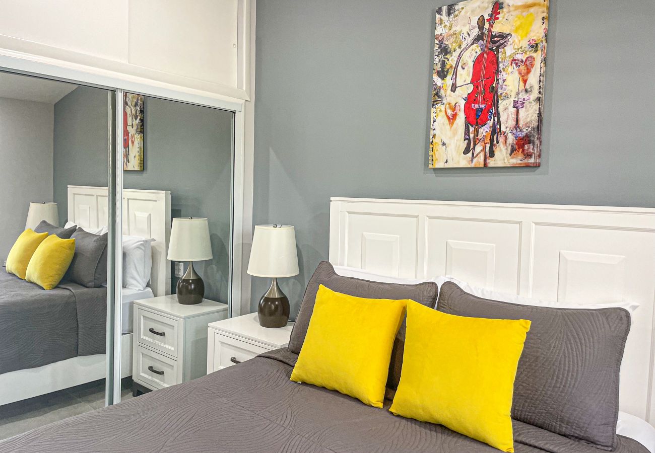 Townhouse in Jolly Harbour - Modern Bright Two Bedroom Villa on the Waterfront at Jolly Harbour