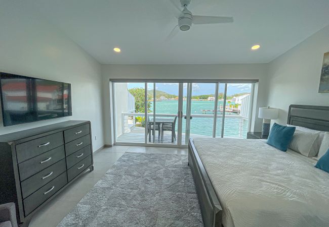 Jolly Harbour - Townhouse