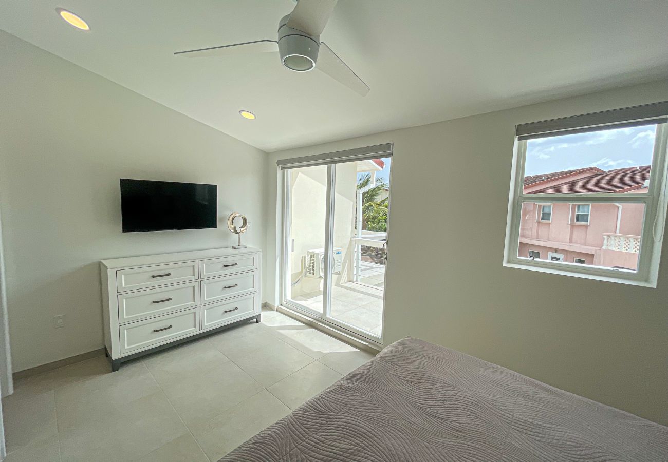 Townhouse in Jolly Harbour - Newly Refurbished Two Bedroom Property Just Five Minutes walk to the Beach 