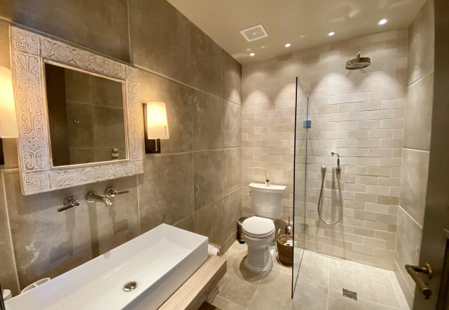 Villa in Jolly Harbour - VIP Idyllic Hilltop Paradise Villa in Jolly Harbour - VIP Idyllic Hilltop Paradise