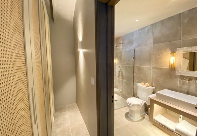 Villa in Jolly Harbour - VIP Idyllic Hilltop Paradise Villa in Jolly Harbour - VIP Idyllic Hilltop Paradise