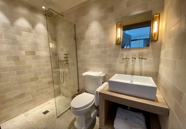 Villa in Jolly Harbour - VIP Idyllic Hilltop Paradise Villa in Jolly Harbour - VIP Idyllic Hilltop Paradise