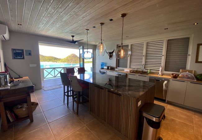 Villa in Jolly Harbour - VIP Idyllic Hilltop Paradise Villa in Jolly Harbour - VIP Idyllic Hilltop Paradise