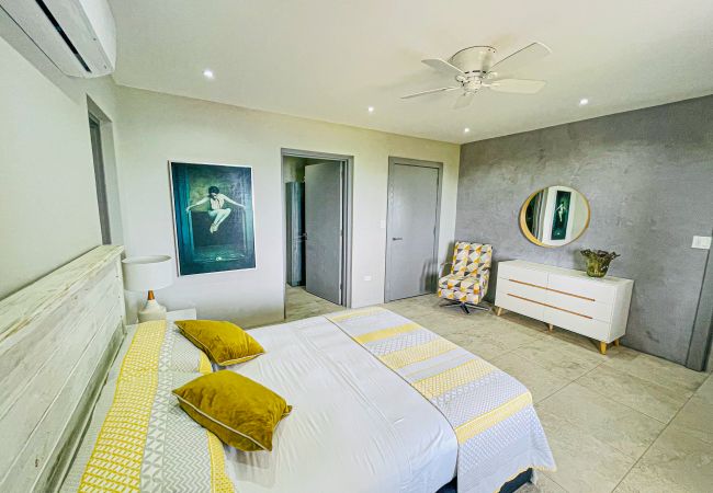 Villa in English Harbour - Beautiful HillTop Retreat Villa in English Harbour - Beautiful HillTop Retreat