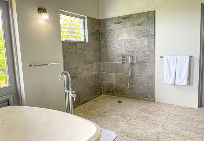 Villa in English Harbour - Beautiful HillTop Retreat Villa in English Harbour - Beautiful HillTop Retreat