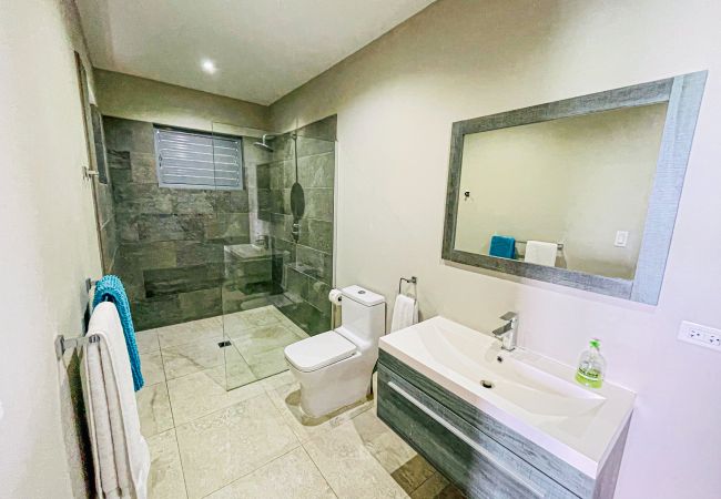 Villa in English Harbour - Beautiful HillTop Retreat Villa in English Harbour - Beautiful HillTop Retreat