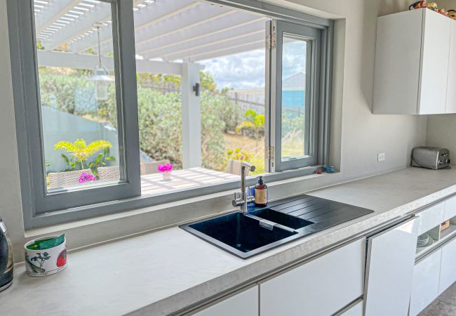 Villa in English Harbour - Beautiful HillTop Retreat Villa in English Harbour - Beautiful HillTop Retreat