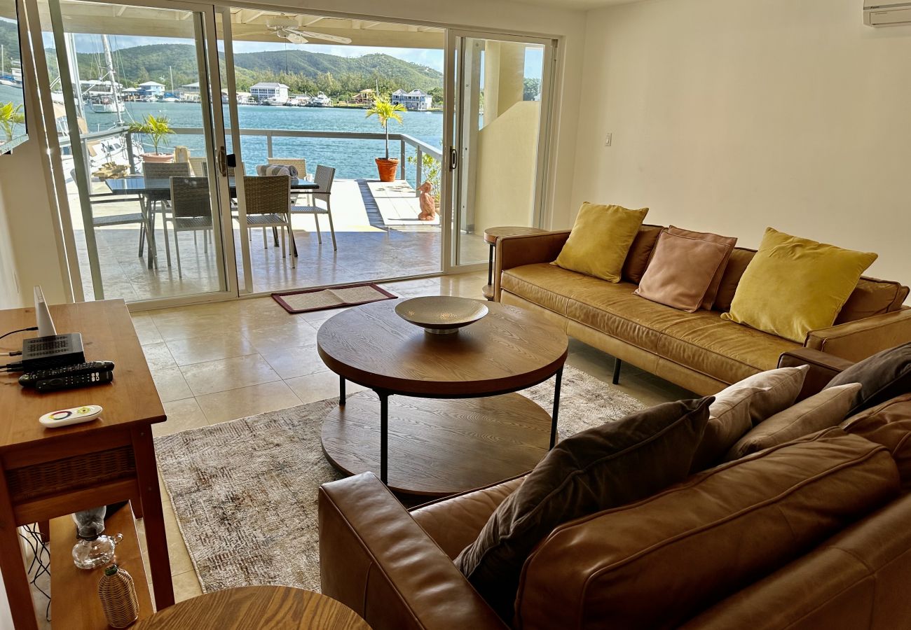 Villa in Jolly Harbour - Moden Villa With Amazing Views 