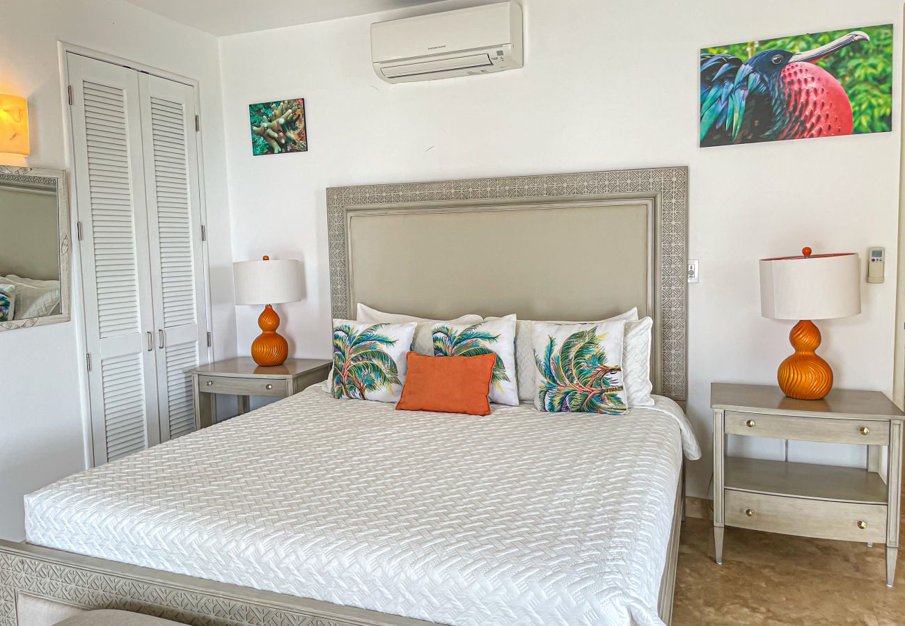 Villa in Jolly Harbour - Villa Windies Sugar Ridge 