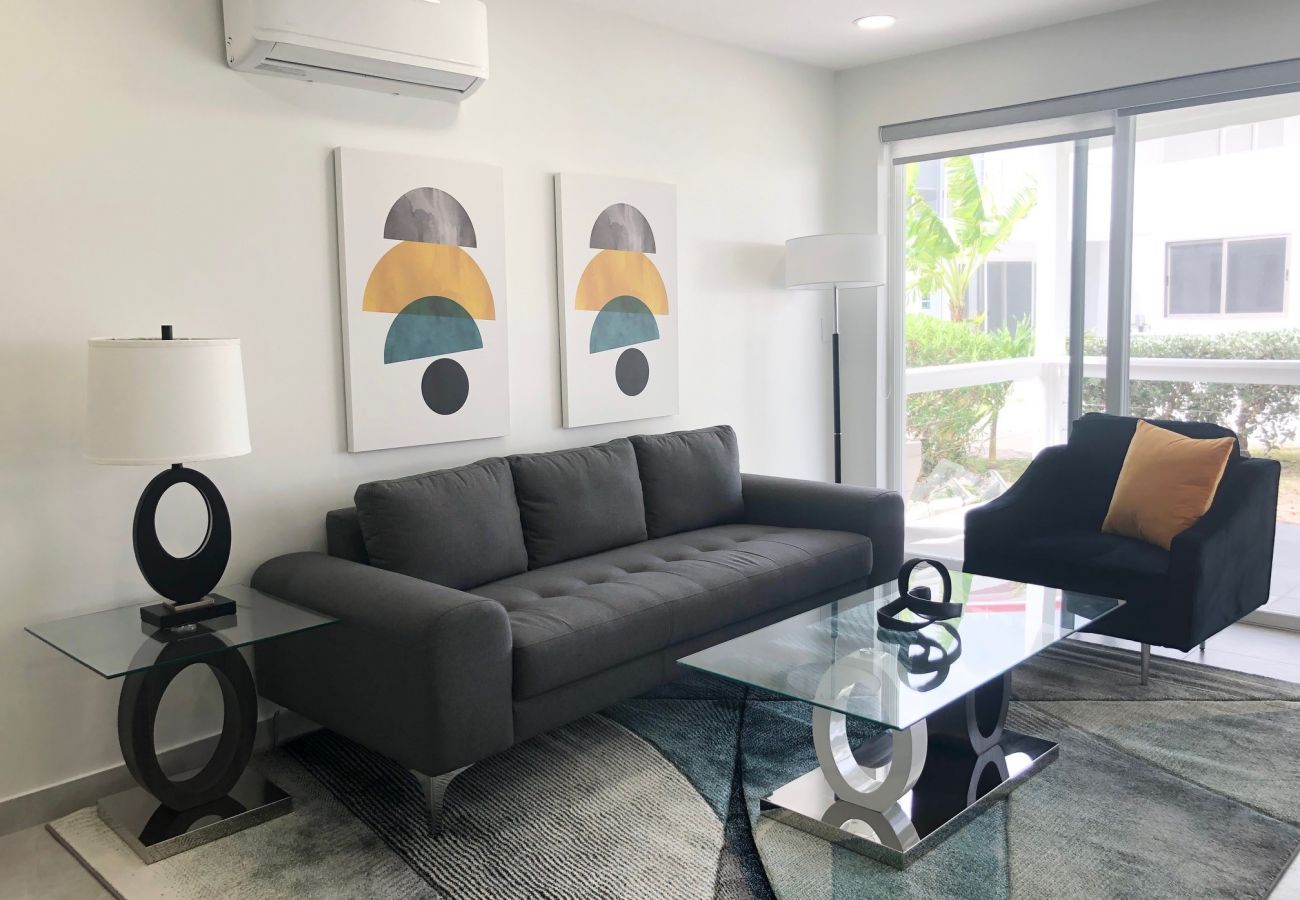 Townhouse in Jolly Harbour - 232A Lower Apartment Jolly Harbour 