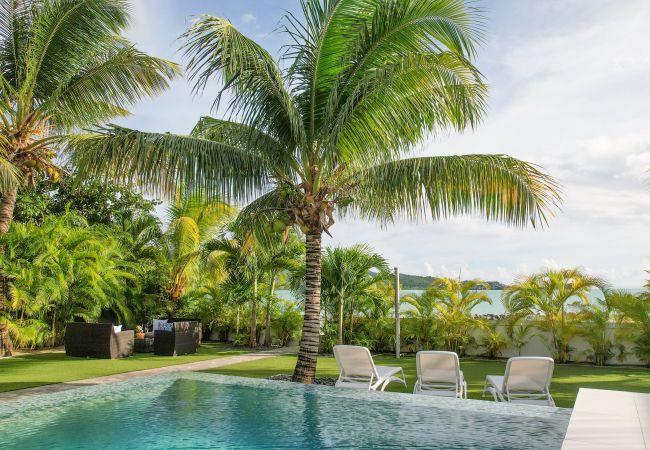 Villa in Jolly Harbour - VIP Breathtaking Beach House Villa in Jolly Harbour - VIP Breathtaking Beach House