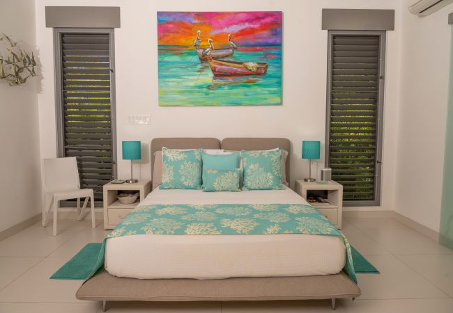 Villa in Jolly Harbour - VIP Breathtaking Beach House Villa in Jolly Harbour - VIP Breathtaking Beach House