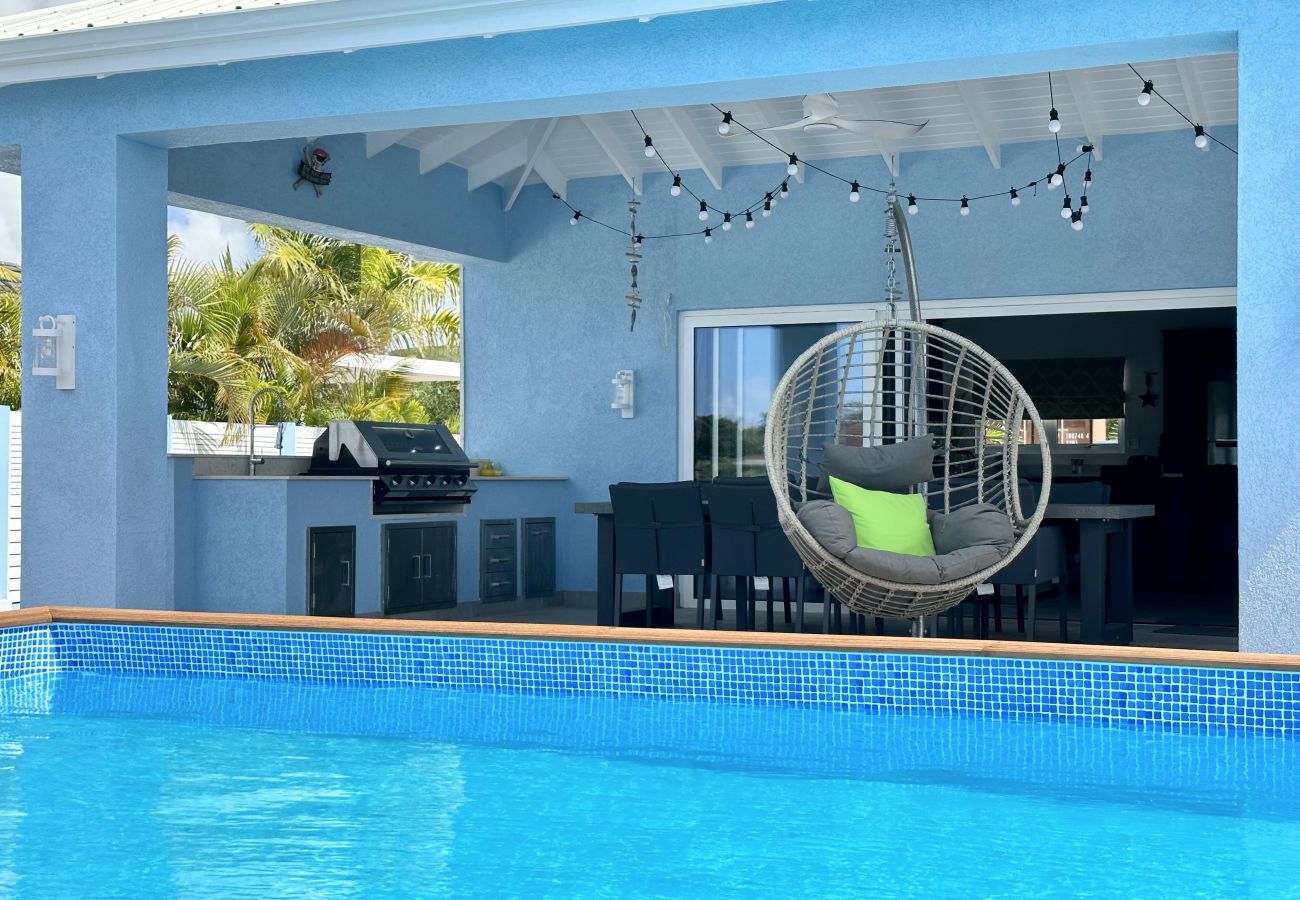 House in Jolly Harbour - New Three Bed Waterfront Villa With Pool