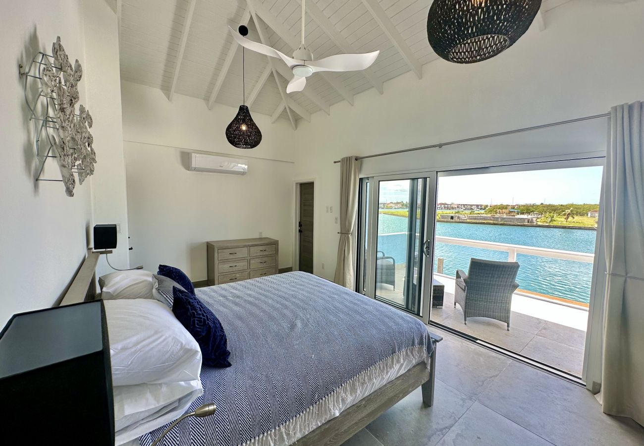 House in Jolly Harbour - New Three Bed Waterfront Villa With Pool