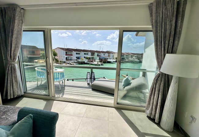 Villa in Jolly Harbour - Stunning Waterfront Villa Villa in Jolly Harbour - Stunning Waterfront Villa