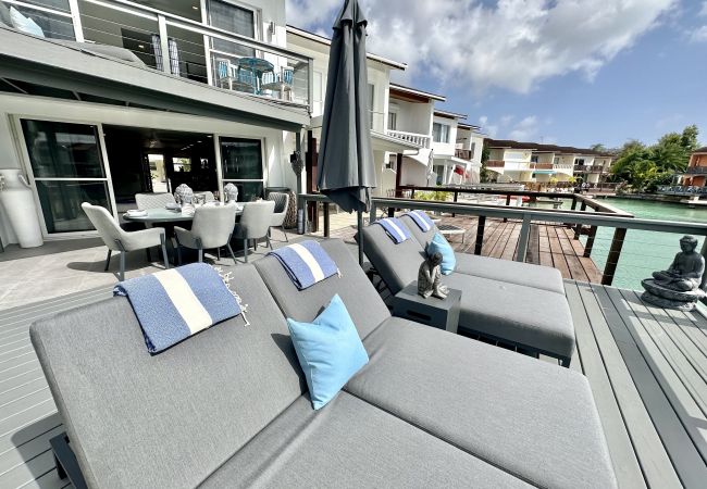 Villa in Jolly Harbour - Stunning Waterfront Villa Villa in Jolly Harbour - Stunning Waterfront Villa