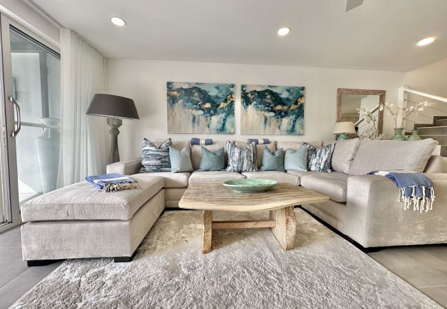 Villa in Jolly Harbour - Stunning Waterfront Villa Villa in Jolly Harbour - Stunning Waterfront Villa