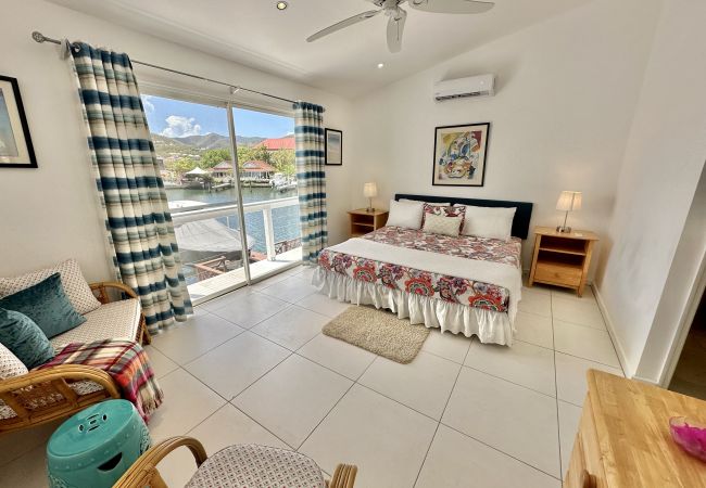 Villa in Jolly Harbour - Delightful two bedroom villa in Jolly Harbour 