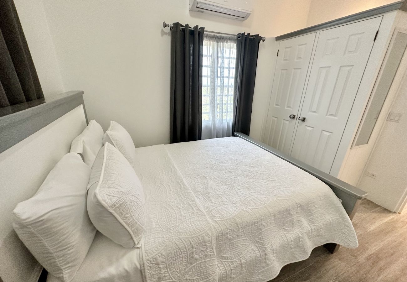 Apartment in Johnsons Point - Soca Sunset 