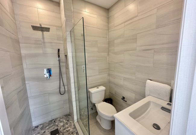 Villa in Jolly Harbour - Luxury Waterfront Villa  Villa in Jolly Harbour - Luxury Waterfront Villa