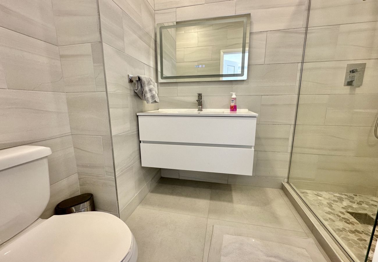 Villa 248E Bathroom