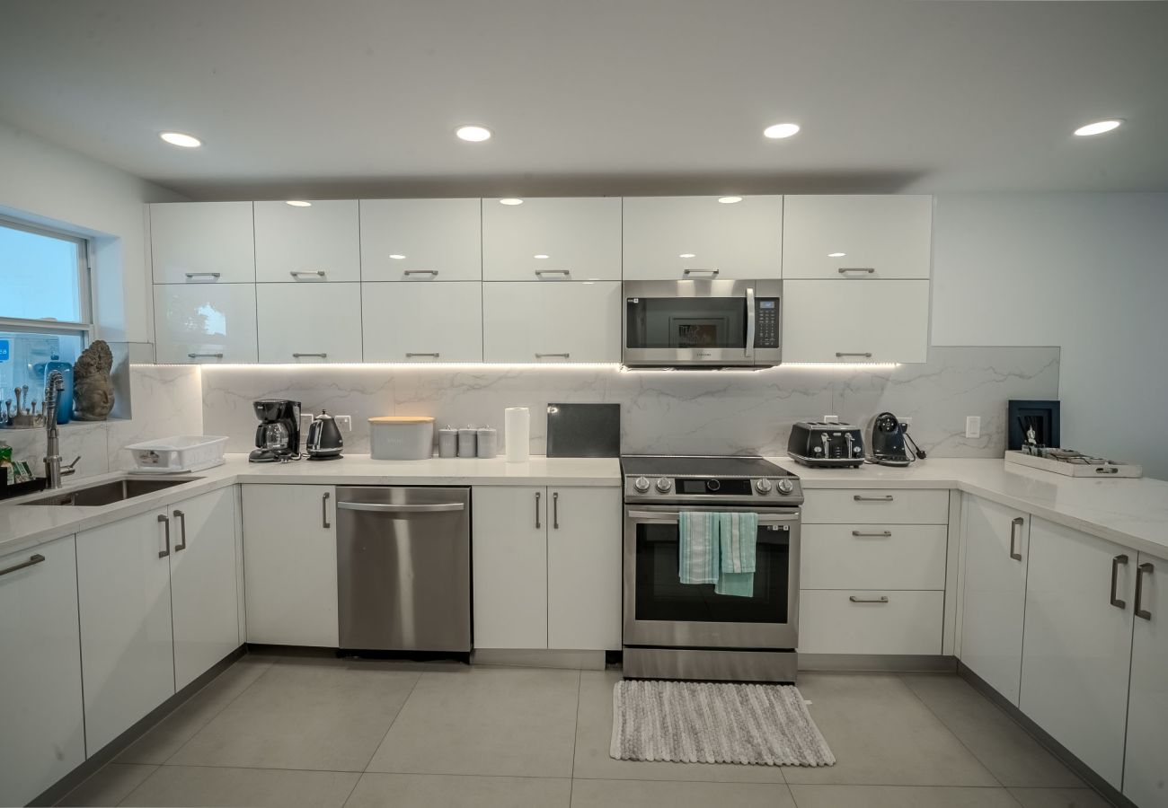 Kitchen, Villa 248E, Jolly Harbour 