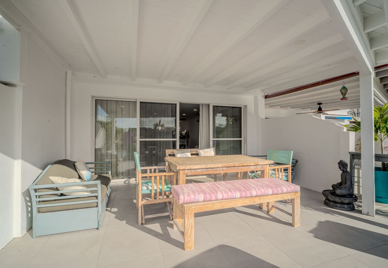 Villa in Jolly Harbour - Luxury Waterfront Villa Jolly Harbour