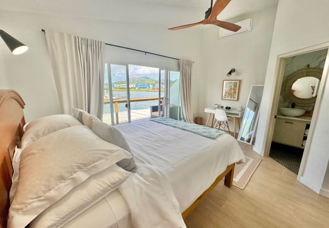 Villa in Jolly Harbour - Exquisite Waterfront Villa Villa in Jolly Harbour - Exquisite Waterfront Villa